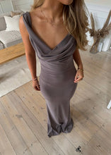 Load image into Gallery viewer, Designed By Si Flora Maxi