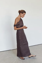 Load image into Gallery viewer, Dissh Cass Linen Midi Dress - Chocolate
