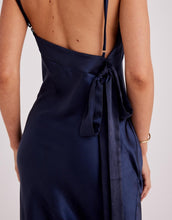 Load image into Gallery viewer, SNDYS Spain Maxi (Navy)