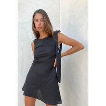 Load image into Gallery viewer, Caitlin Crisp Mini Wilmer