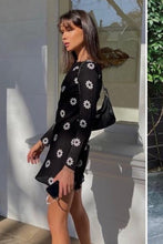 Load image into Gallery viewer, Realisation Par Cosima 90&#39;s Daisy Mini
