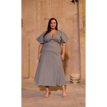 Load image into Gallery viewer, Ruby Clover Midi (Black Gingham)
